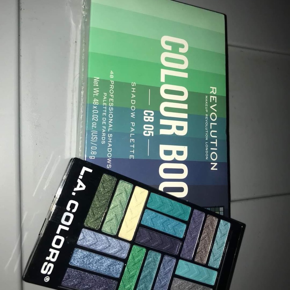 Revolution eyeshadow
